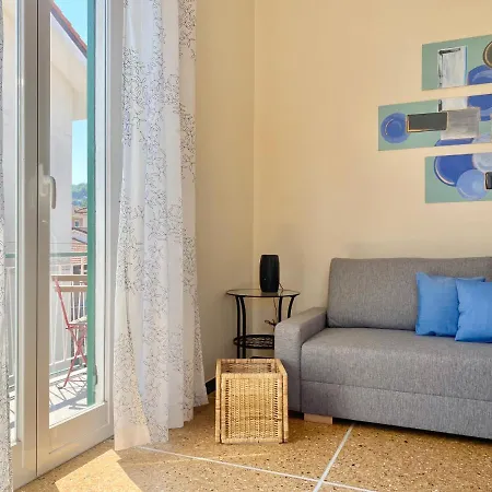 Apartment Casaviva - Cozy Bilo In With Ac Rapallo